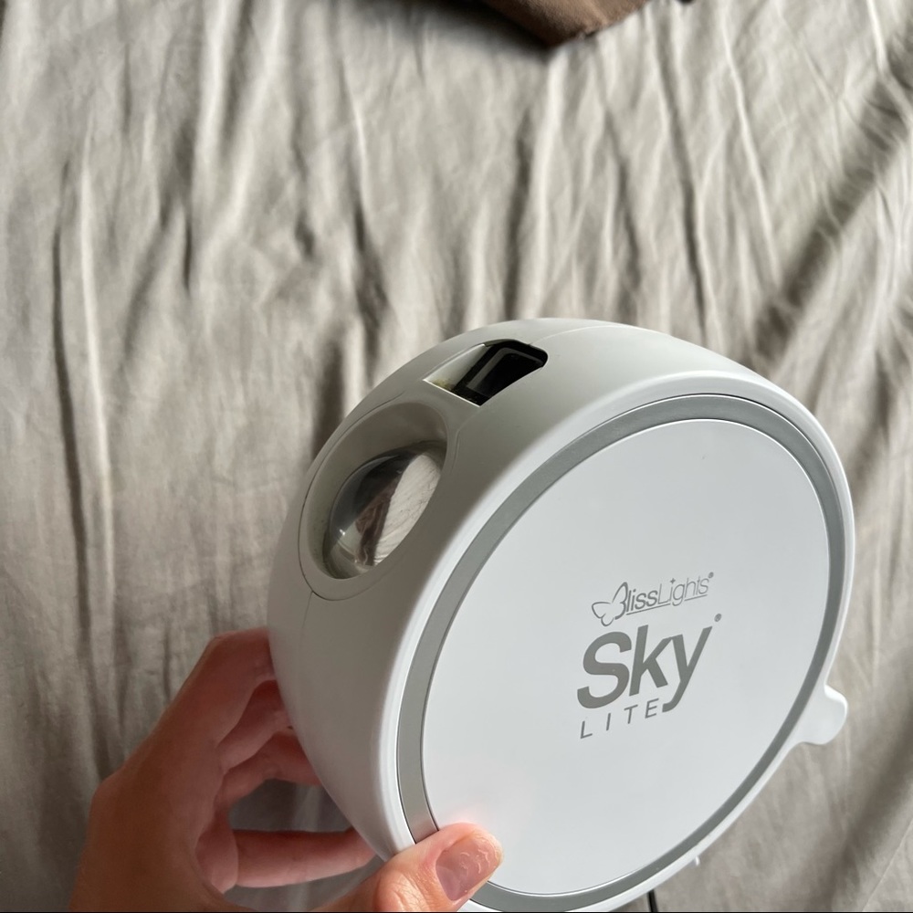 Sky Light - Picture 2 of 4